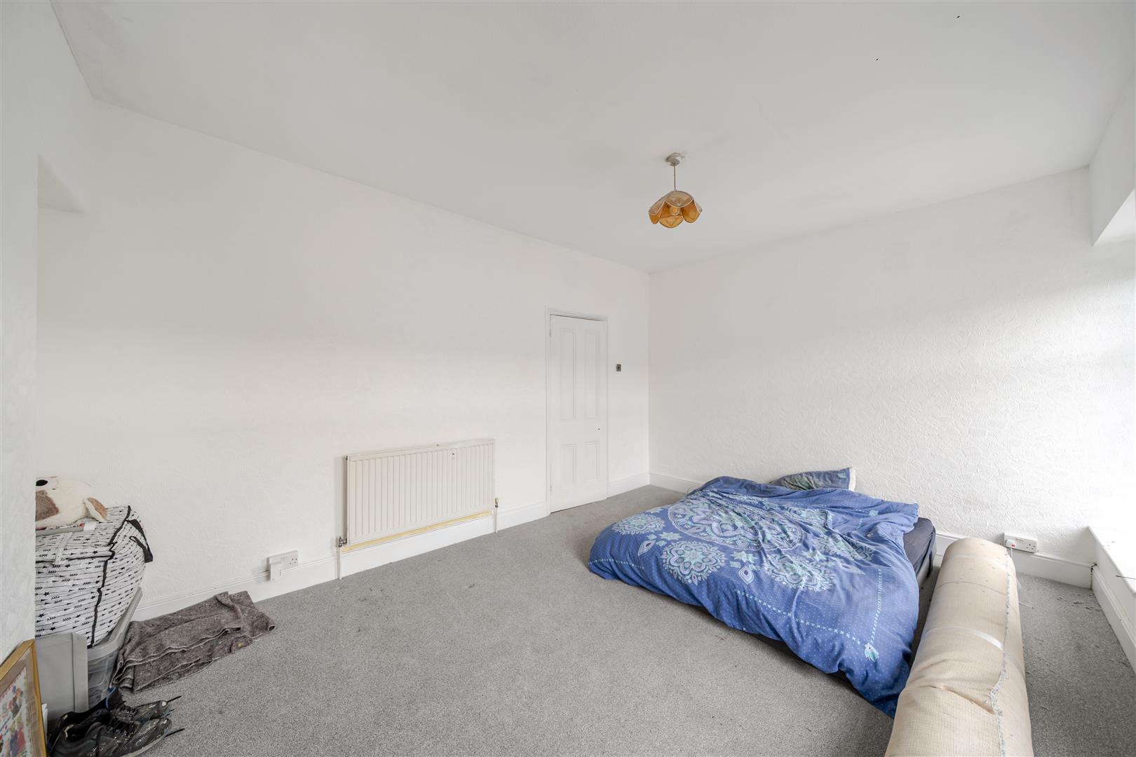 Cecil Street, Manselton, Swansea, SA5 8QW